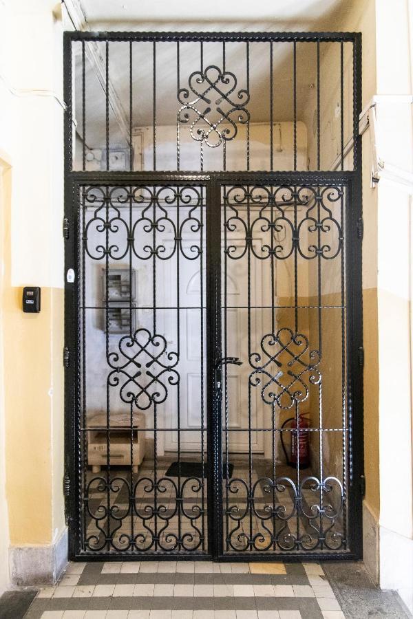 Helena Apartment With View On St. Stephan'S Basilica Budapeszt Zewnętrze zdjęcie